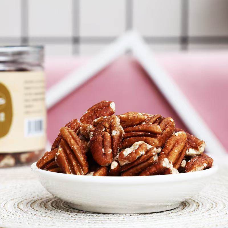 Almond nuts pistachios cashew nuts Hawaiian nuts all kinds of nuts fried candied fruit factory direct wholesale generation