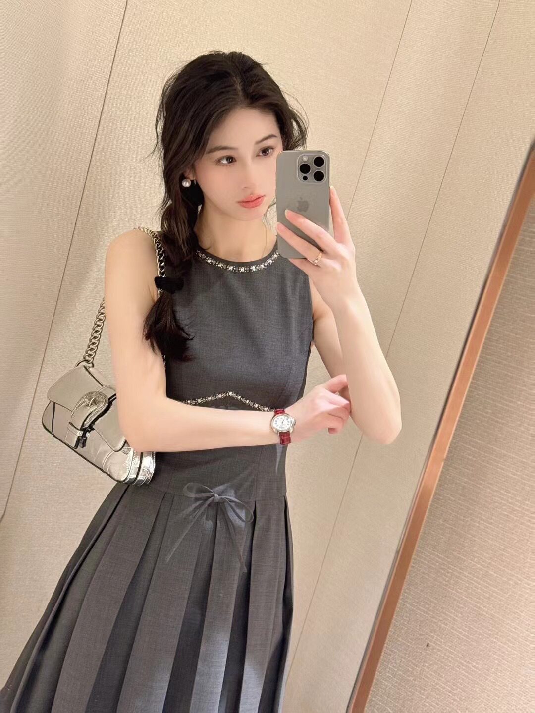 Đầm suông midi tay lỡ cổ tròn chất liệu cotton phối nơ bướm — Xám chi tiết 7