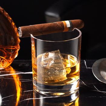 Factory Wholesale New Round Whiskey Glass with Cigar Hole Transparent Glass Whiskey Glass