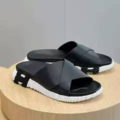 In-Stock H Brand Cross-Strap Slippers, Thick-Soled Rubber Beach Slippers, Color-Blocking, Soft, Non-Slip, Cross-Border Hot Item 2026