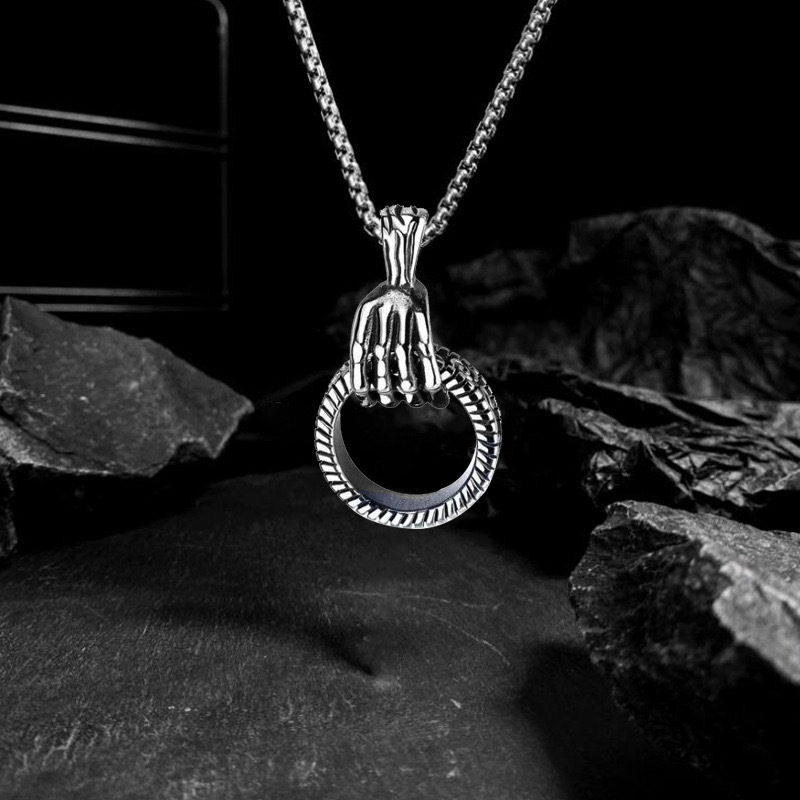 European and American style retro skull hand ring pendant necklace men's personality street rock fashion hip hop long sweater chain