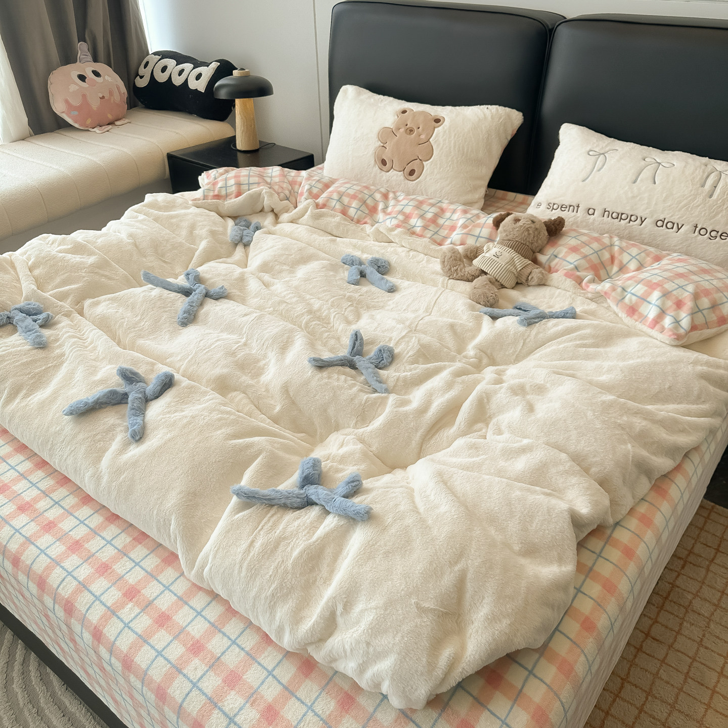 Ins Stereo Bow Thickeneded Warm Rabbit Plush Four-Piece Quilt Cover Milk Coral Velvet Dormitory Three-Piece Set