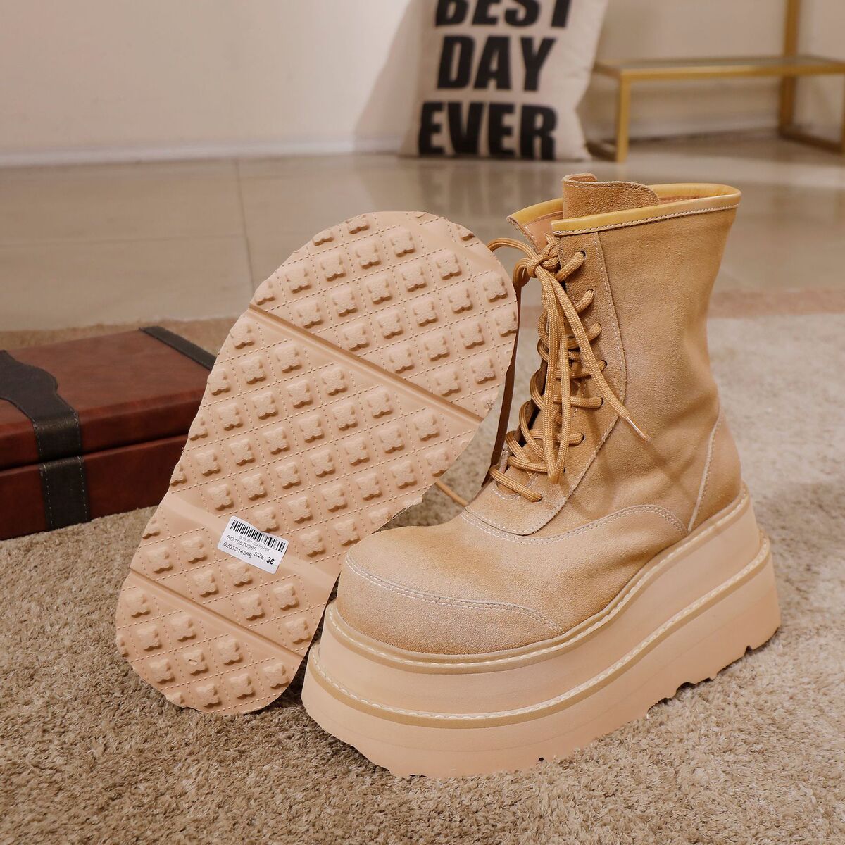 Boot Martin nữ đế dày cổ ngắn da bò thật tăng chiều cao — màu