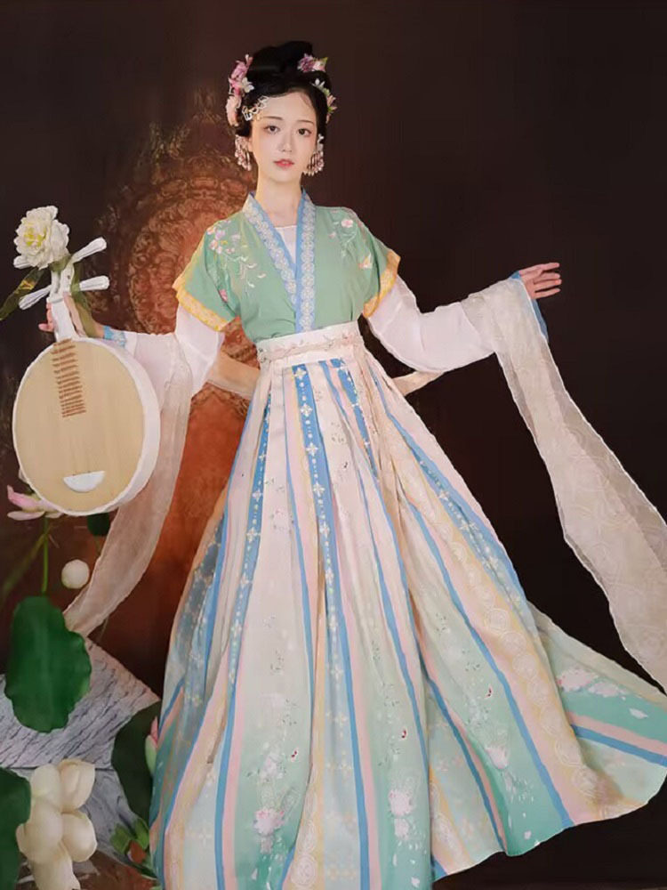 Hanfu Women's New Chinese Style Super Fairy Elegant Maple Wu Drunk Tang Style Qi Waist Women's Pleated Skirt Ancient Clothes Spring and Autumn Skirt