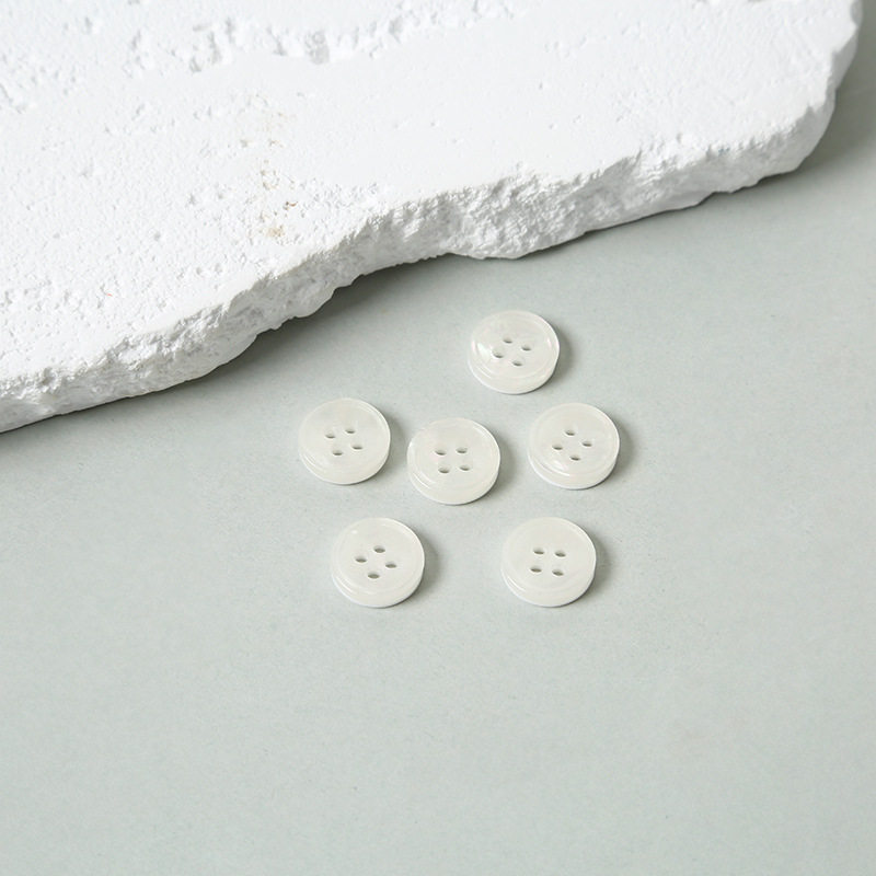 In-Stock Four-Hole Resin Button, Bowl-Shaped with Edge, White Button, Imitation Mother-Of-Pearl Button, Shirt Cardigan, Small Chanel Style