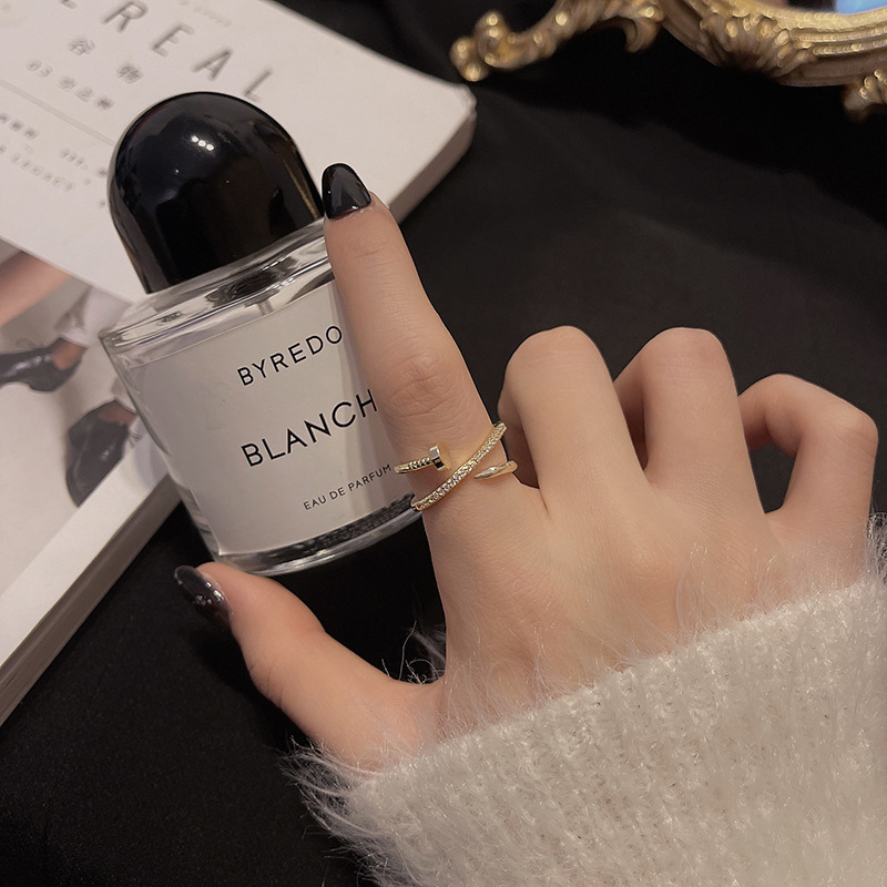 韩国轻奢高级感锆石珍珠戒指女复古小众设计蝴蝶结指环戒开口手饰