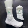 Super flying white and green