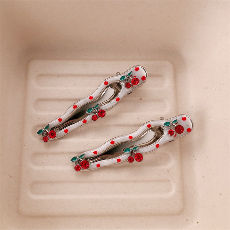 少女感金属樱桃发夹滴油红色发饰高颜值森系百搭刘海夹发卡头饰