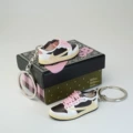 1 barb low-top 3.0 (powder) a pair with cashew flower box