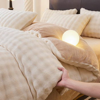 New Winter Thickened Bubble Milk Velvet Four-Piece Bedding Set, Double-Sided Warm Coral Velvet Bed Sheet and Duvet Cover Three-Piece Set