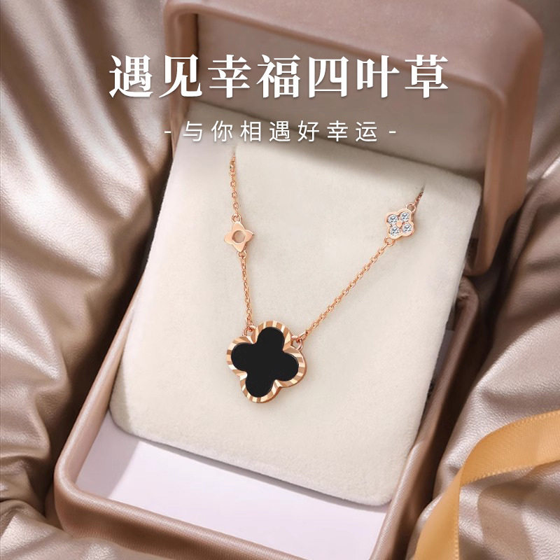 Four-Leaf Clover Necklace for Women 2025 New Accessible Luxury Niche Silver Pendant Clavicle Chain for Girlfriend Birthday Gift