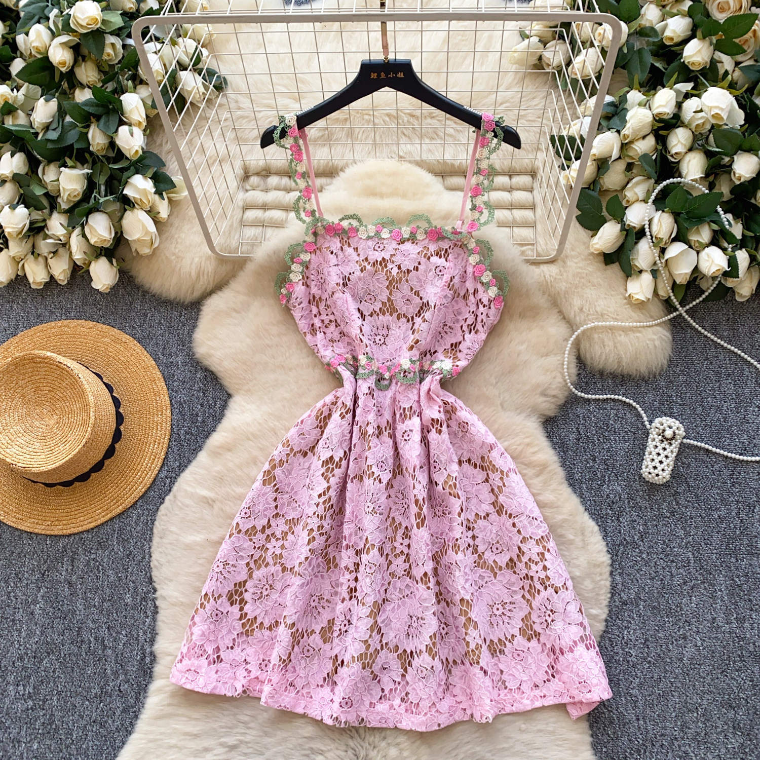 French Romantic Lace Camisole Dress 3D Rose Design Slim Fit A Line Silhouette Summer Evening Wear Wholesale
