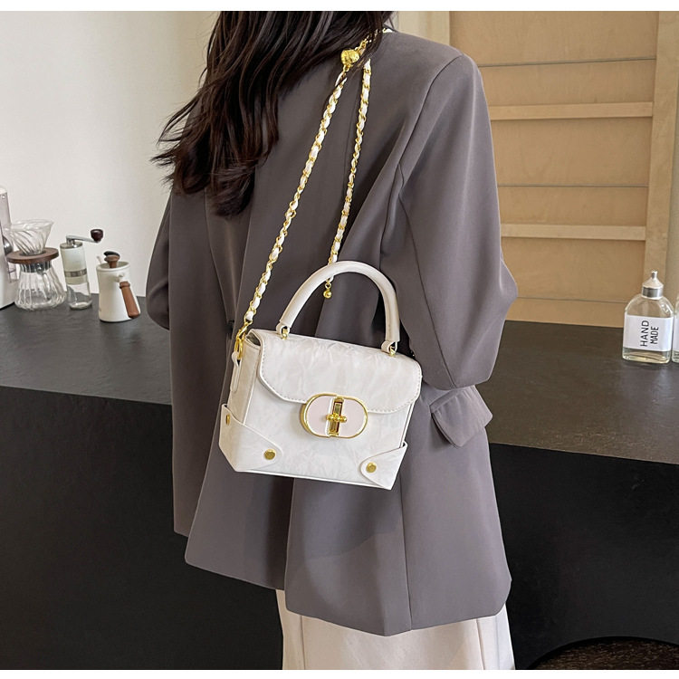 O1CN018Jv6tp1yV4GL2SXL6 !!2212088006583 0 cib