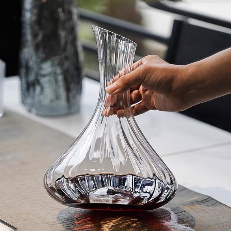Creative Luxury High-end Household Lightweight Crystal Glass Wine Drinker New High-value Red Wine Decanter