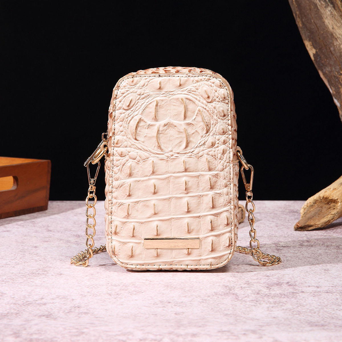 PG823 màu sò điệp