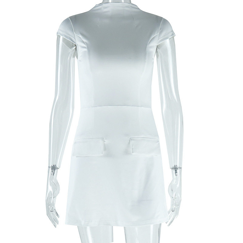 Casual Sleeveless Dress Solid Color Round Neck Waist Defined Pocket Detail Elegant for Summer Events Wholesale