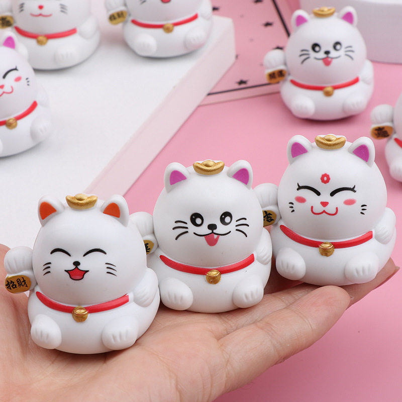 萌趣招财猫回力车子儿童玩具四款蛋糕装饰摆件插件卡通玩具招财猫