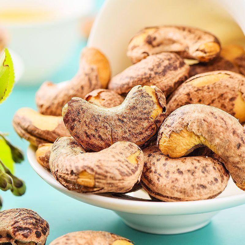 Purple-Skinned Cashew Nuts 505g Large Bag Vietnam Cashew Nuts with Skin Roasted Snacks Wholesale Factory One-Piece Wholesale