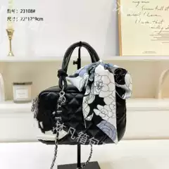 Xiaoxiang's New Vintage Kangpeng Black and White Bowling Ball Pillow Bag Panda Underarm Cross-Border Shoulder Bag Is Fashionable and Versatile