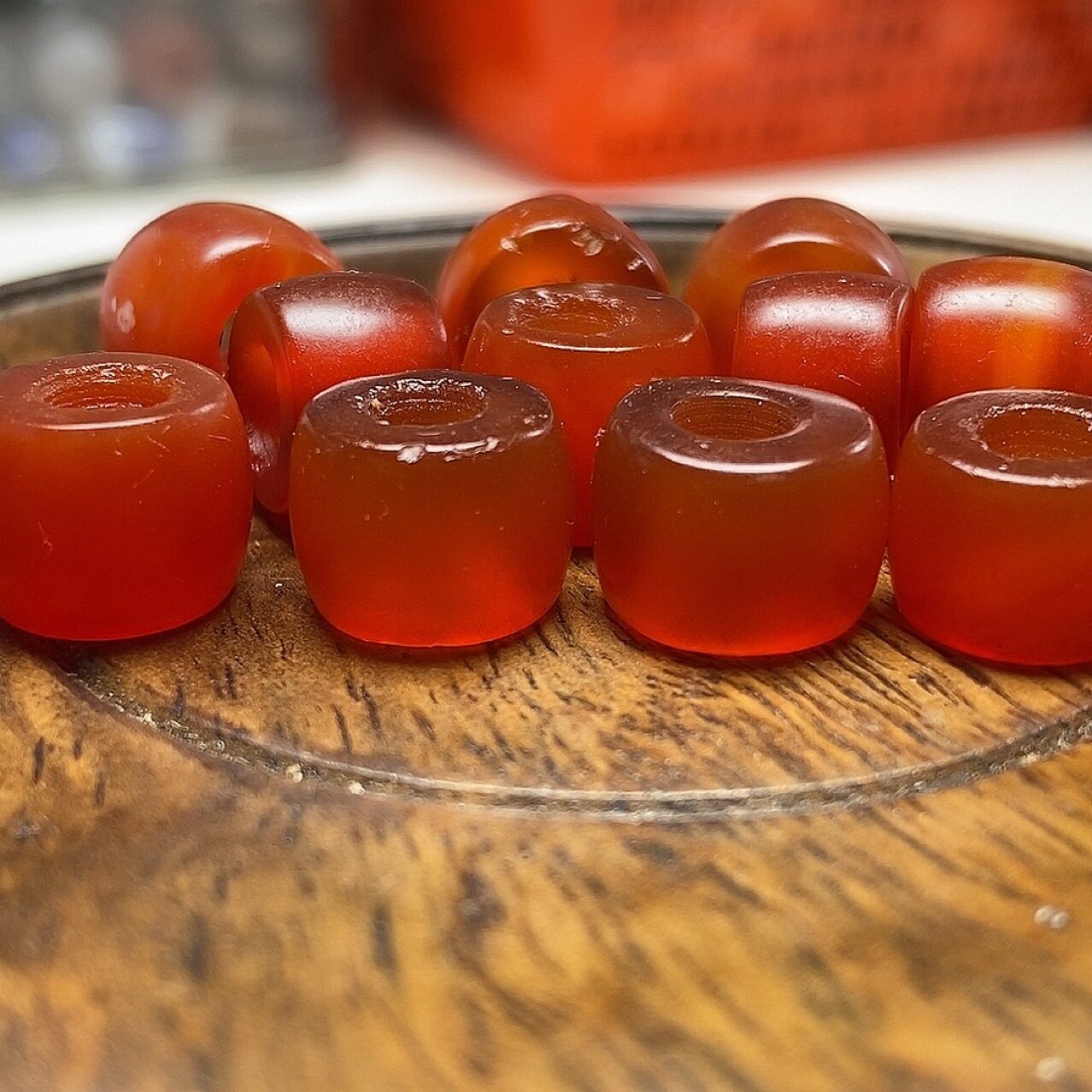 Натуральный красный агат, старомодные бусины, рассыпные бусины, поделки из бисера своими руками, разноцветные бусины, отдельные бусины, старый агат, античный агат Изображение 1