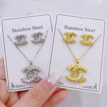 Cross-border explosions 2024 diamond necklace earrings suit Europe and the United States simple Joker clavicle chain factory wholesale direct batch