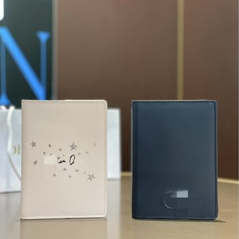 Di Membership Points Redemption Gift Passport Holder Two-Color Matching Couple Style Document Holder Card Holder Cosmetics Bag