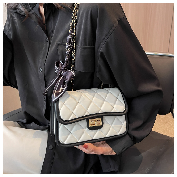 O1CN018fTWqR1eUnZQKPu0v !!2215476473875 0 cib