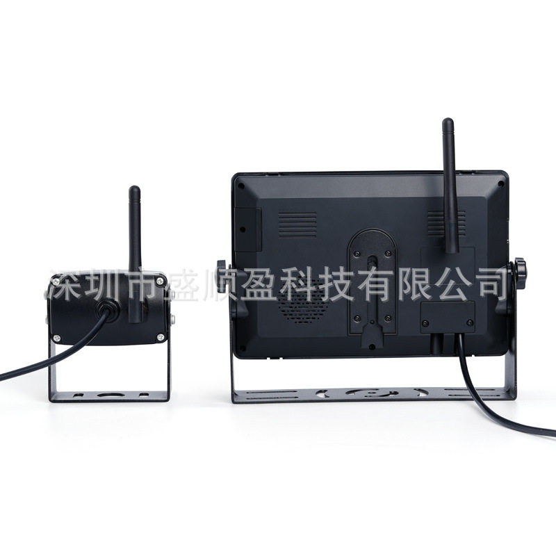 7-inch private model wireless reversing rear view camera truck digital wireless transmission 500 m split display 12-2