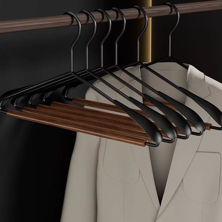 Iron and Beech Wood Thickened Clothes Hanger, Wide Shoulder, Non-Slip, Traceless, for Clothing Store or Home Use, Vintage Style