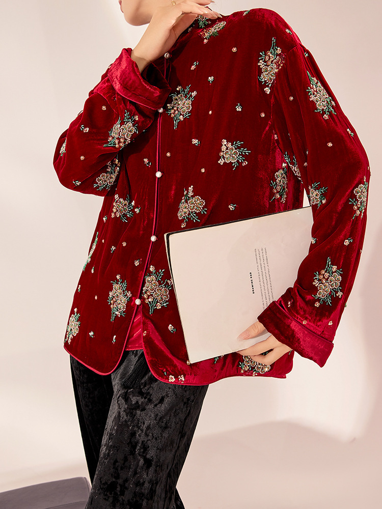 Áo sơ mi nữ lụa tơ tằm cổ đứng cài khuy kiểu cardigan thêu hoa — Dương Tây Đỏ (Giao Hàng Ngay)