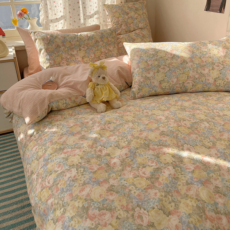Pure cotton four-piece set small floral cotton three-piece set quilt cover sheets pastoral style student dormitory bedding wholesale