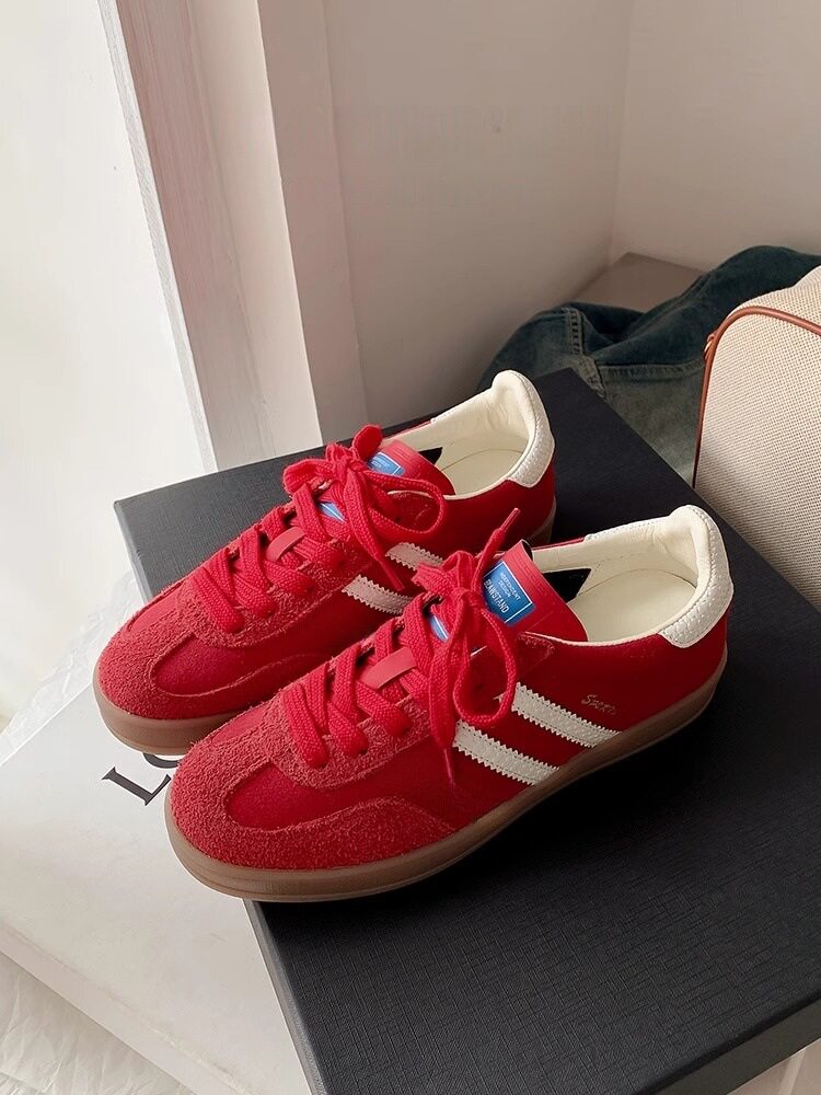 赤[スリーストライプス]