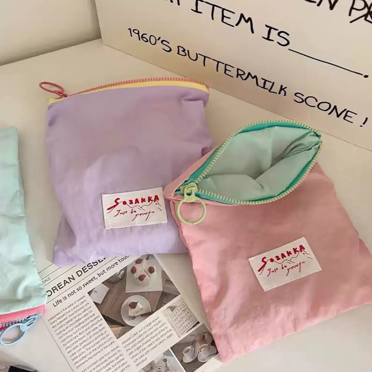 ♔ Portable Cosmetic Bag for Going Out, Thin Macaron Contrasting Color Lipstick Cosmetics Storage Bag, High-Looking Simple Zipper