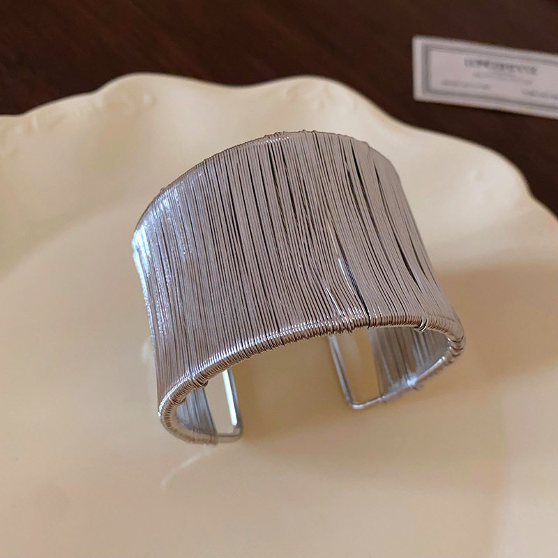 欧美跨境简约时尚手镯臂环小众冷淡风气质手环高级感百搭手饰批发