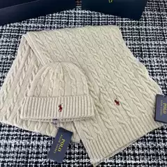 Fashion Winter New Couple Classic Pony Embroidered Twist with Wool Retro British Scarf Hat Two-piece Set