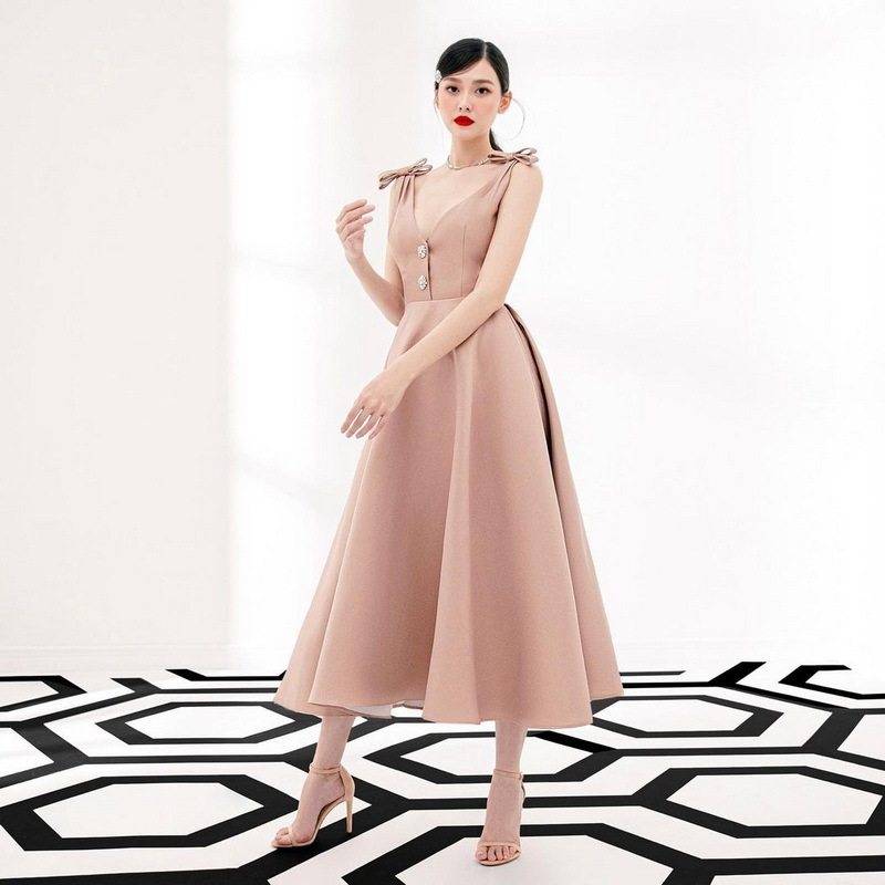 Đầm maxi nữ thắt eo cổ chữ V tay ngắn họa tiết satin — Satin (màu họa tiết) chi tiết 2