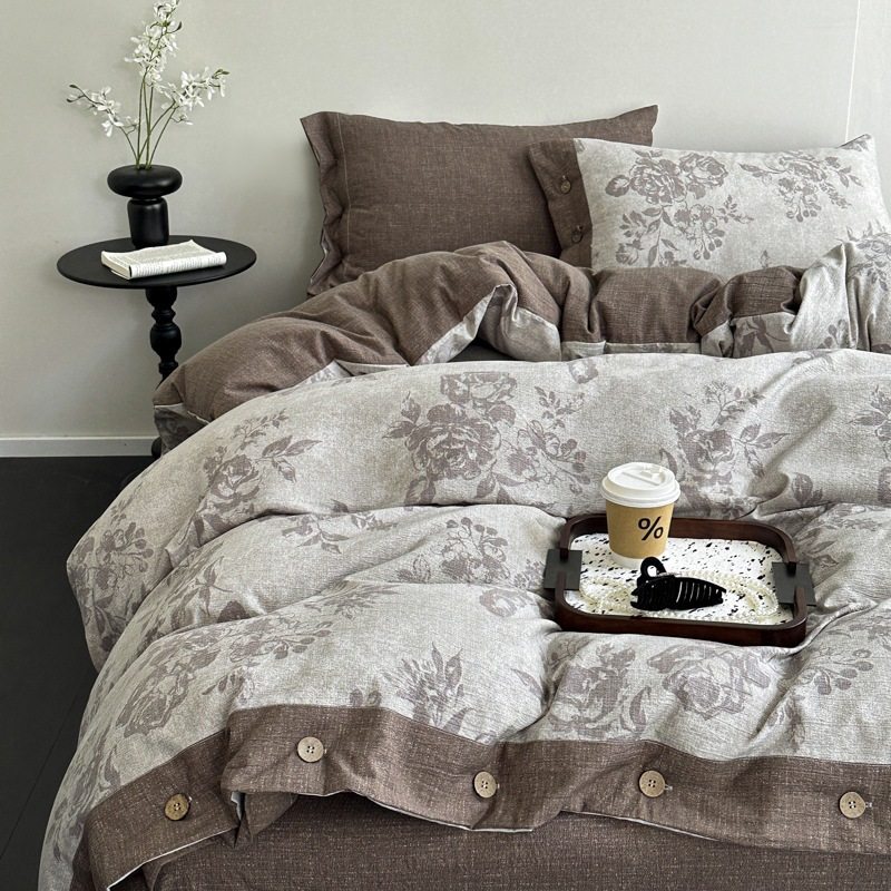 Class a Thickeneded Linen Four-Piece European Retro Double-Layer Yarn Button Raw Cotton Autumn and Winter Quilt Cover Student Three-Piece Set