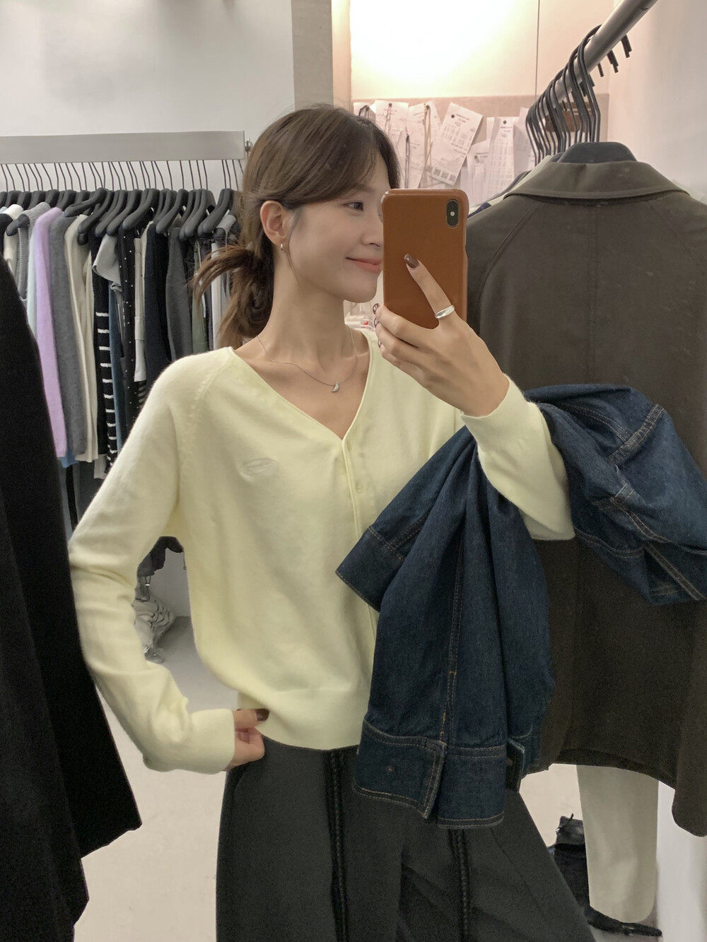 Recommended for High-Volume Sales! [Miss Misijia] Soft and Waxy V Neck Letter Embroidered Knitted Cardigan 11505