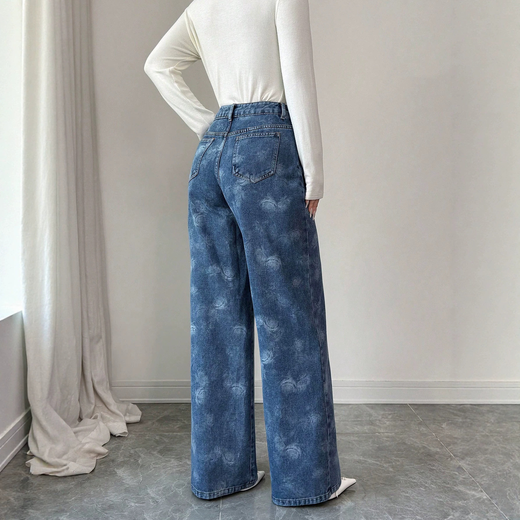 Casual Womens Denim Jeans Trendy Style Versatile Fit Comfortable Fabric Everyday Wear Wholesale Available