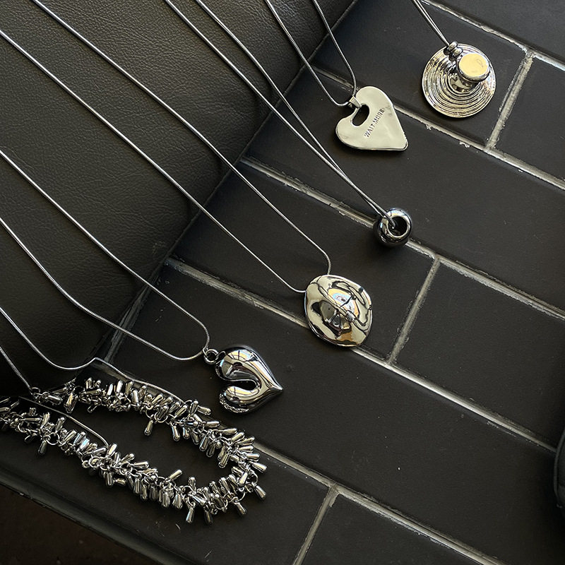 South Korea blogger with special-shaped double-sided pendant necklace snake bone chain long niche simple adjustable sweater chain