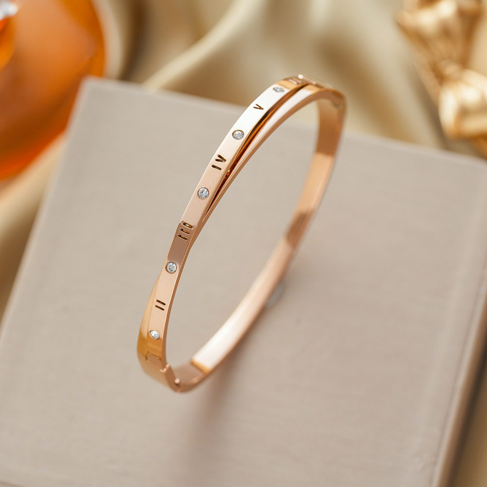 European and American fashion Roman numeral cross titanium steel bracelet women's personality ins temperament buckle bracelet jewelry does not fade