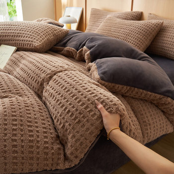 New Customer Special: Four-Piece Milk Velvet Bed Sheet and Duvet Cover Set, Thickened and Warm Coral Velvet Three-Piece Bed Set, Flannel