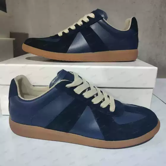 In Stock: German Training Shoes, Winter Men's Shoes, Genuine Leather, Breathable, New Retro Versatile Casual Sports White Shoes