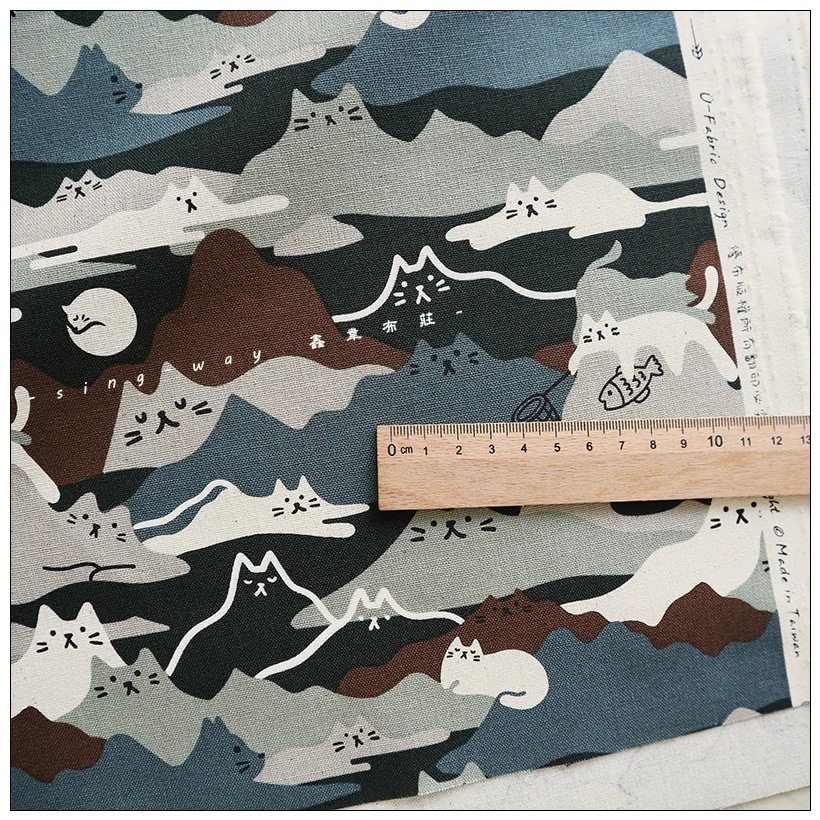Taiwan Thick Cotton Camouflage Style Abstract Cat Print Fabric Handmade Gold Bag Fabric Pure Cotton Imitation Cotton and Linen