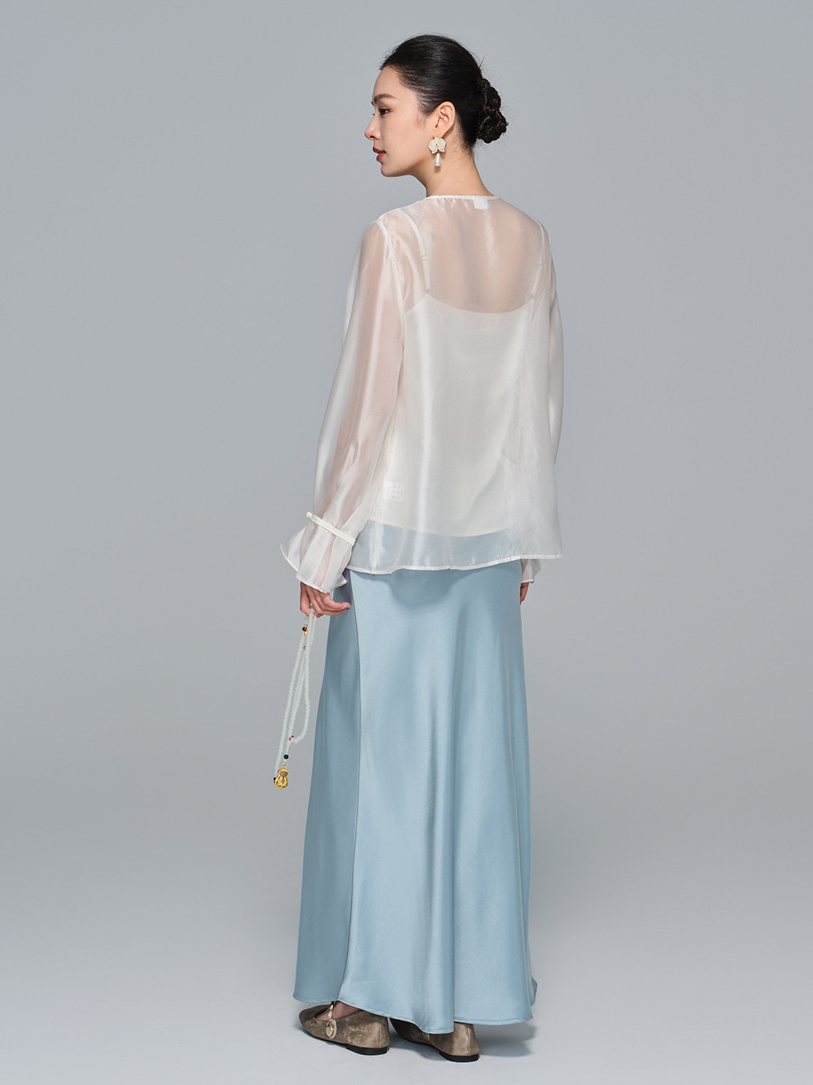 [Zhihetao]New Chinese Style Light National Style Soft Gauze Round Neck Long Sleeve Women's 2025 Autumn High-End Versatile Top