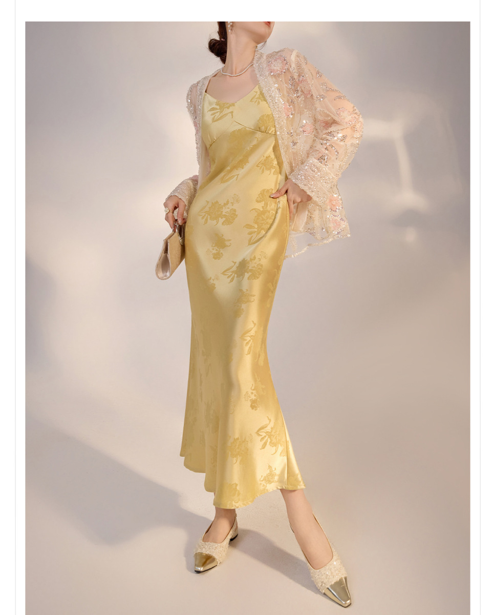 Áo khoác nữ dài tay dáng suông họa tiết hoa dập nổi phối sequin nhẹ — Màu mơ dịu nhẹ (tóc 7 ngày), Màu mơ dịu nhẹ (tóc nhuộm trong ngày)