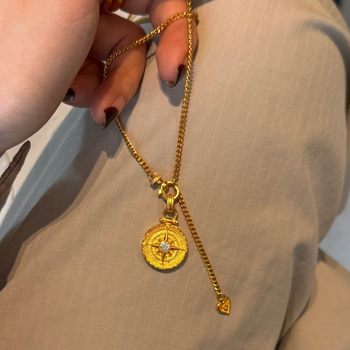 Little Red Book Retro Star Five-Pointed Star Moon Necklace Fashion Niche Clavicle Chain Exquisite High-End Sense Dropshipping