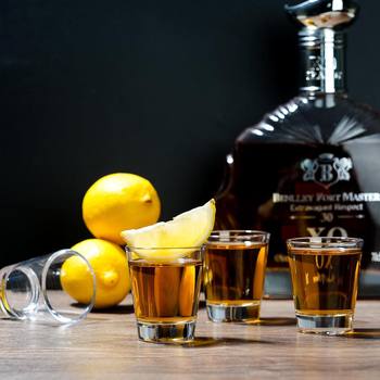 Shot Glass Small Light Cup Nine Yuan Flat Light Advertising Cup Thick Bottom High White Material Small Round Cup White Wine Cup Graduated Cup