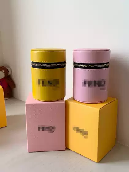 F fragrance gift cylinder bag logo shoulder strap size: 7 x 10cm