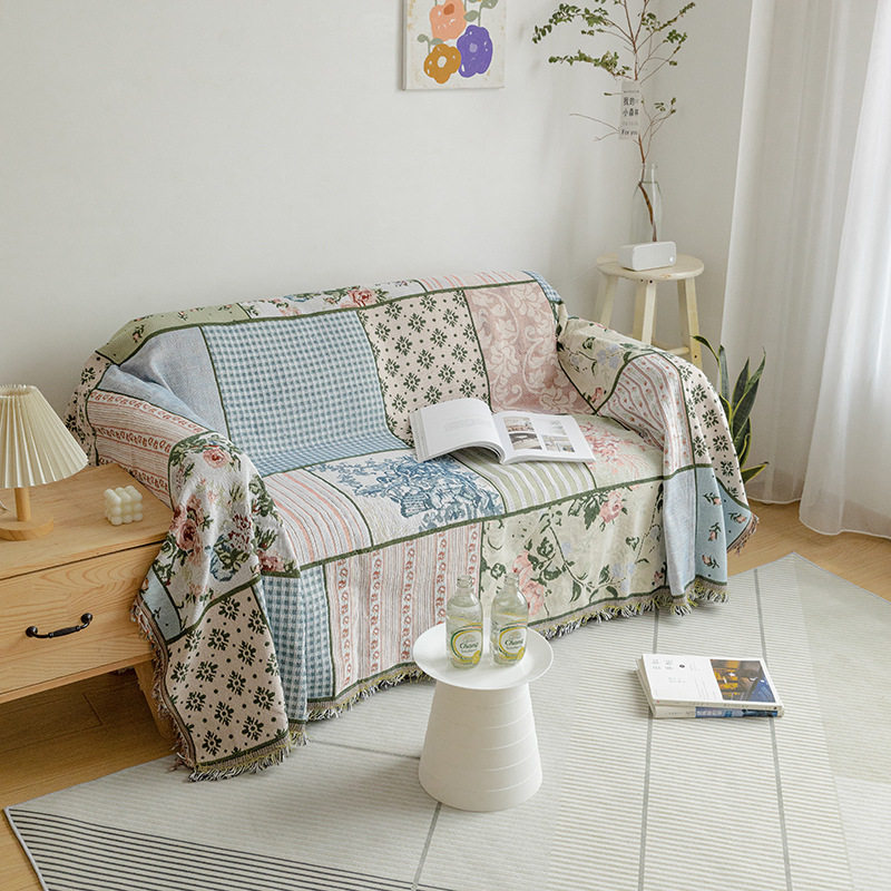 2025 Spring and Summer New Splicing Sofa Towel Non-Slip Illustration Thread Blanket Famous Sofa Cover Cloth Tapestry Wholesale